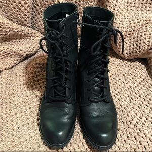 WOMEN'S SUTHERLIN BAY LACE-UP BOOTS 7.5